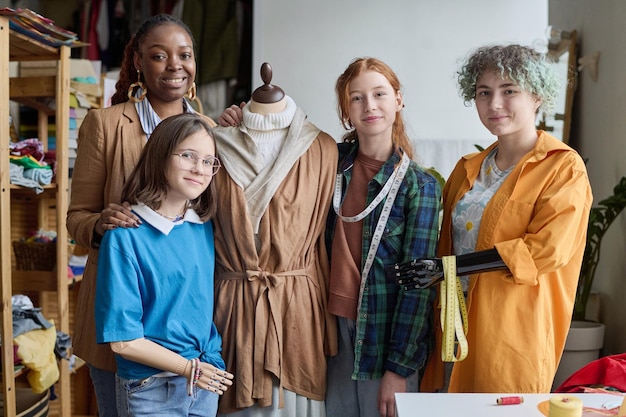 команда майстрів вишивки